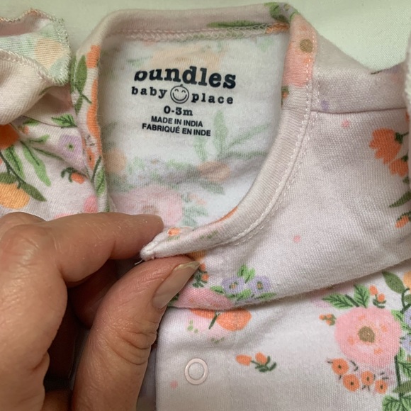 Children’s Place floral sleep and play - ruffles and covered feet - Picture 3 of 4